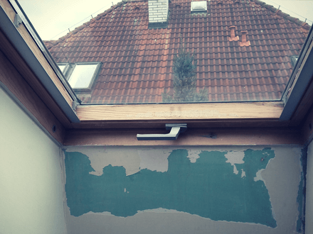 Opravy stěn, malby, obklady